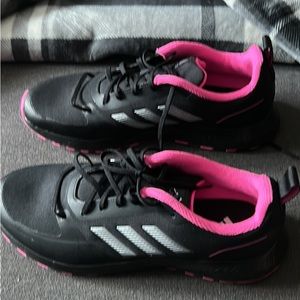Adidas sneakers women’s
